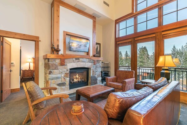 TV, fireplace - Catamount Lodge 405 Two Bedroom Platinum (Truckee)