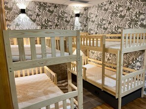 5 Schlafzimmer, Reisekinderbett, kostenloses WLAN, Bettwäsche
