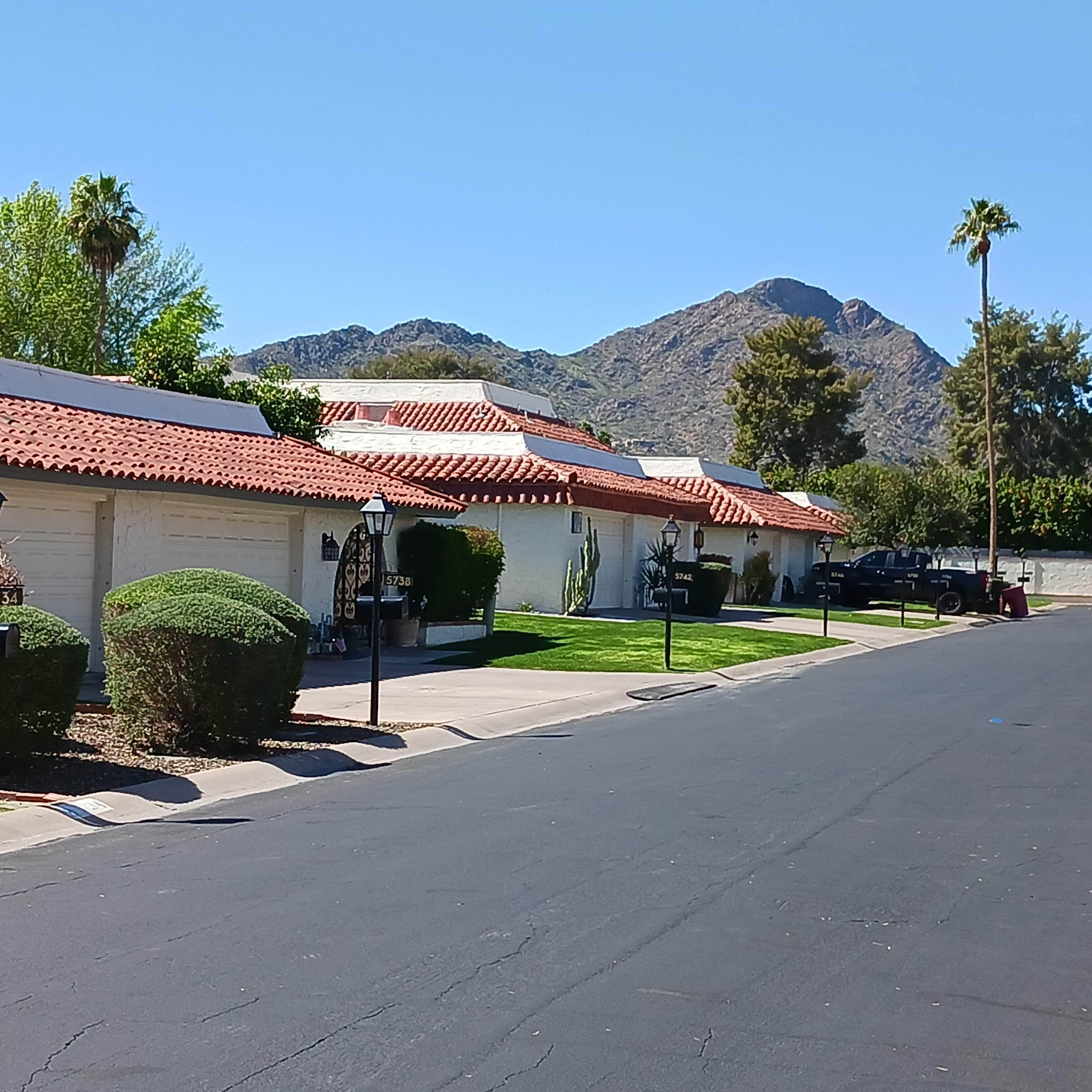 Scottsdale 2BR 2BA Townhome in Resort Corridor close to Old Town Scottsdale
