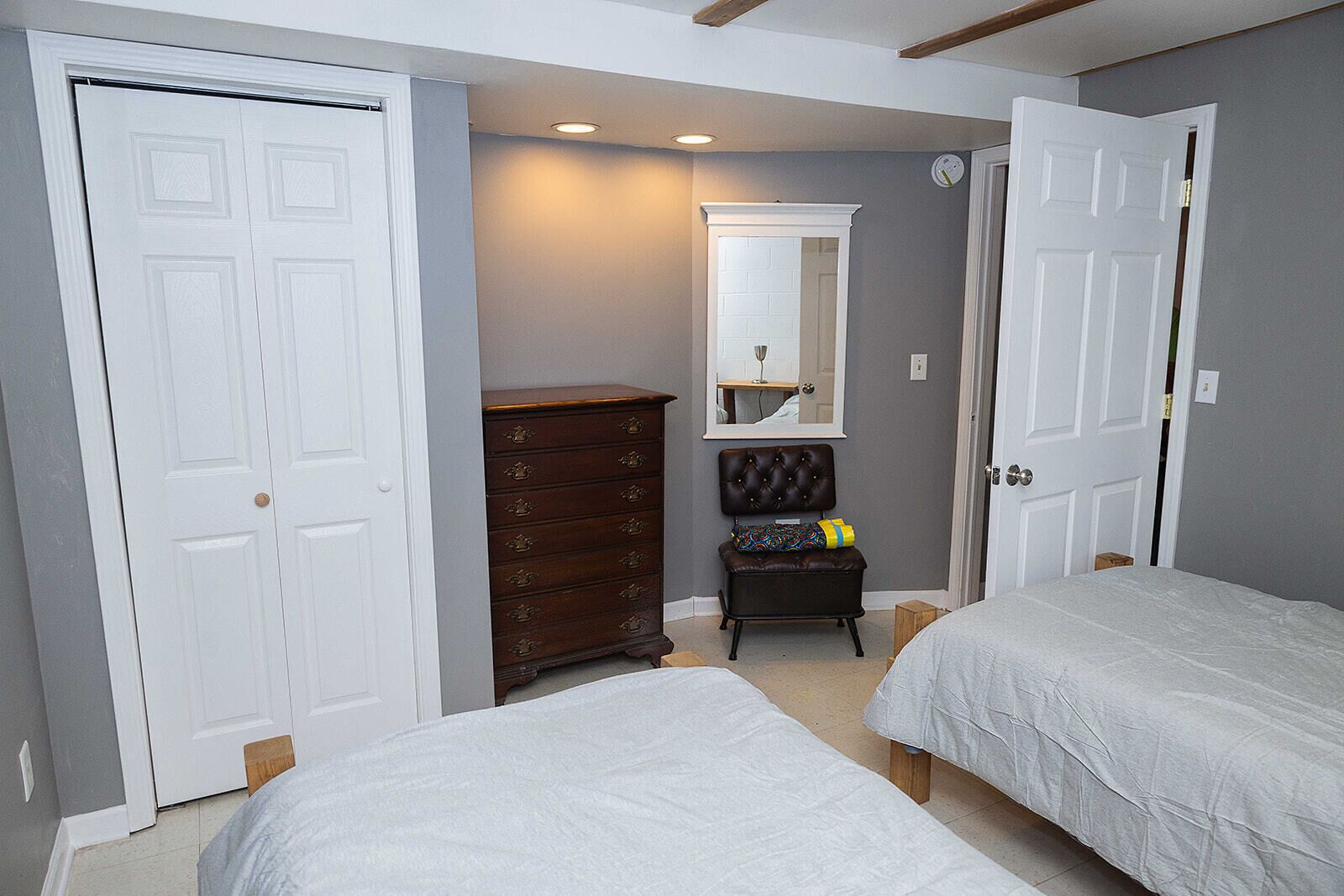 1 habitación y ropa de cama 