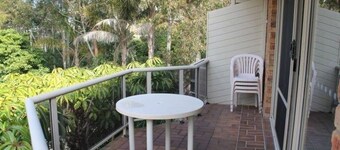 Coastal Retreat Unit 5 - relax and enjoy the ocean views