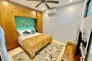 1 chambre, fer et planche à repasser, lit parapluie, Wi-Fi