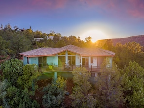 Exterior - Sedona Sunset Chateau - AMAZING Red Rock views & centrally located (Sedona)