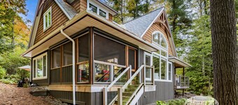 Award Winning View on Lake of Bays, 3 bdrm 3 bath 4 season cottage!