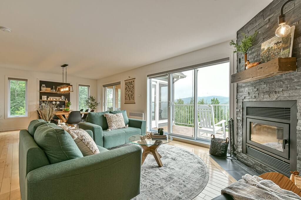 テレビ、テーブルサッカー台