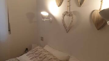 2 Schlafzimmer, Bügeleisen/Bügelbrett, Bettwäsche