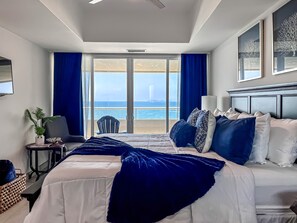 3 bedrooms, iron/ironing board, WiFi, bed sheets - Modern-Calafia Condo-BeachAccess-12thFLR-Rosarito (Rosarito)