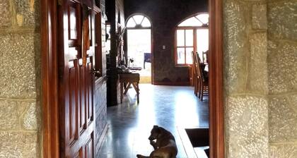 Casa Qatzij - Guest House