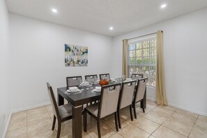 Dining - 5/3 Pool home located in Sunset Ridge Community! (Davenport)