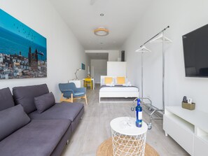 1 室のベッドルーム、アイロン / アイロン台、WiFi (無料)、ベッドシーツ