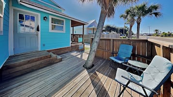 House (2 Bedrooms) | Terrace/patio
