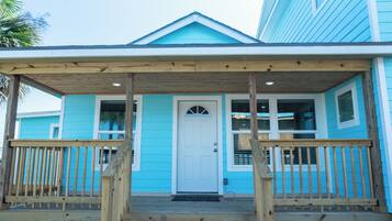 House (2 Bedrooms) | Property amenity