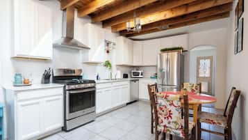 House (2 Bedrooms) | Property amenity