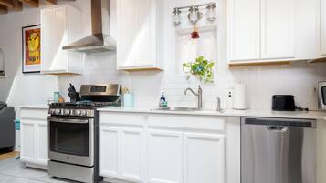 House (2 Bedrooms) | Property amenity