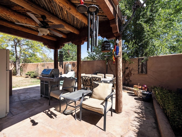 House (2 Bedrooms) | Property amenity