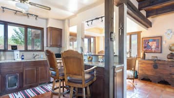 House (2 Bedrooms) | Property amenity