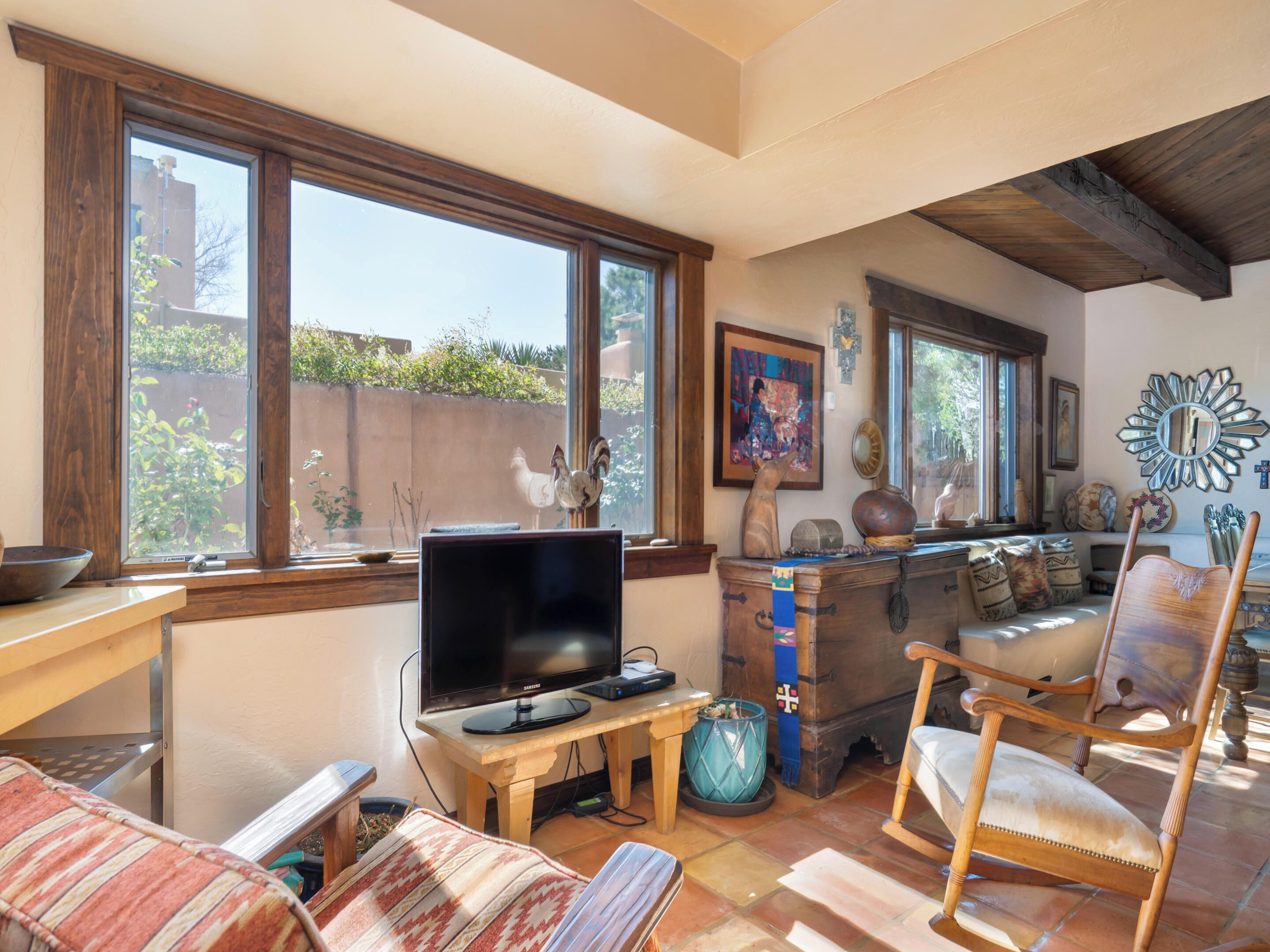 Nhà (2 Bedrooms) | Tiện nghi, dịch vụ nơi lưu trú