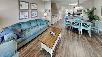 Studio (3 Bedrooms) | Kemudahan hartanah