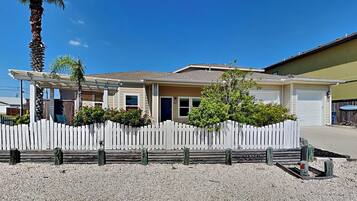 House (3 Bedrooms) | Kemudahan hartanah