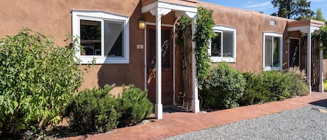 Condo (1 Bedroom) | Property amenity