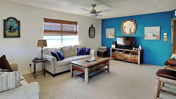 House (3 Bedrooms) | Property amenity