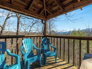 Studio (1 Bedroom) | Property amenity - Little Bear Lookout by Jackson Mountain Rentals (Gatlinburg)