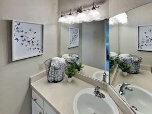 콘도 (2 Bedrooms) | 숙박 시설 내 편의 시설/서비스