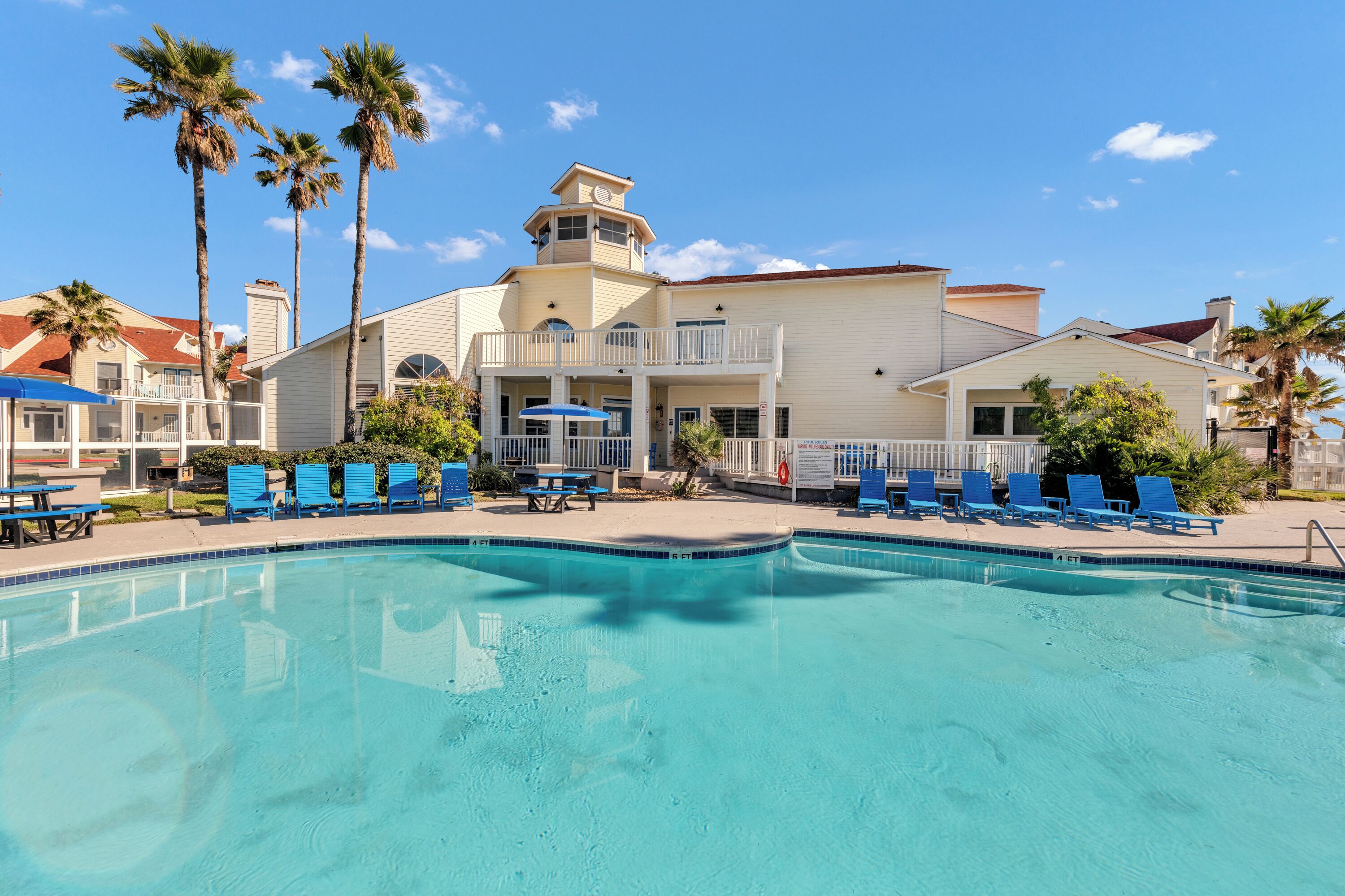 Condo (2 Bedrooms) | Property amenity