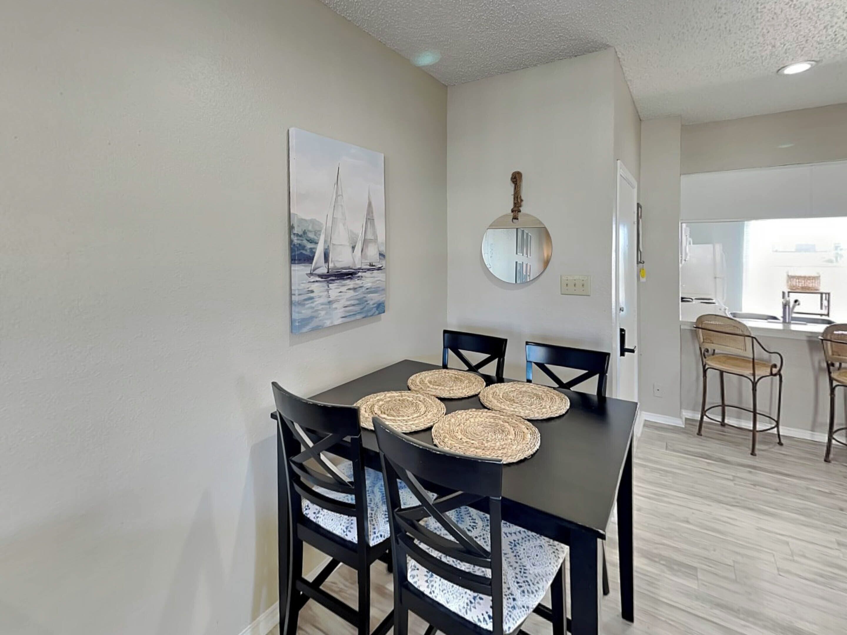 Condo (2 Bedrooms) | Property amenity