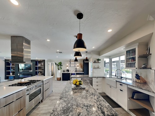 Nauti Mermaid by Distinctive Beach Rentals