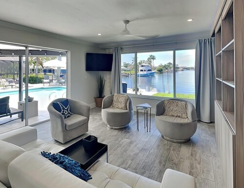 Nauti Mermaid by Distinctive Beach Rentals