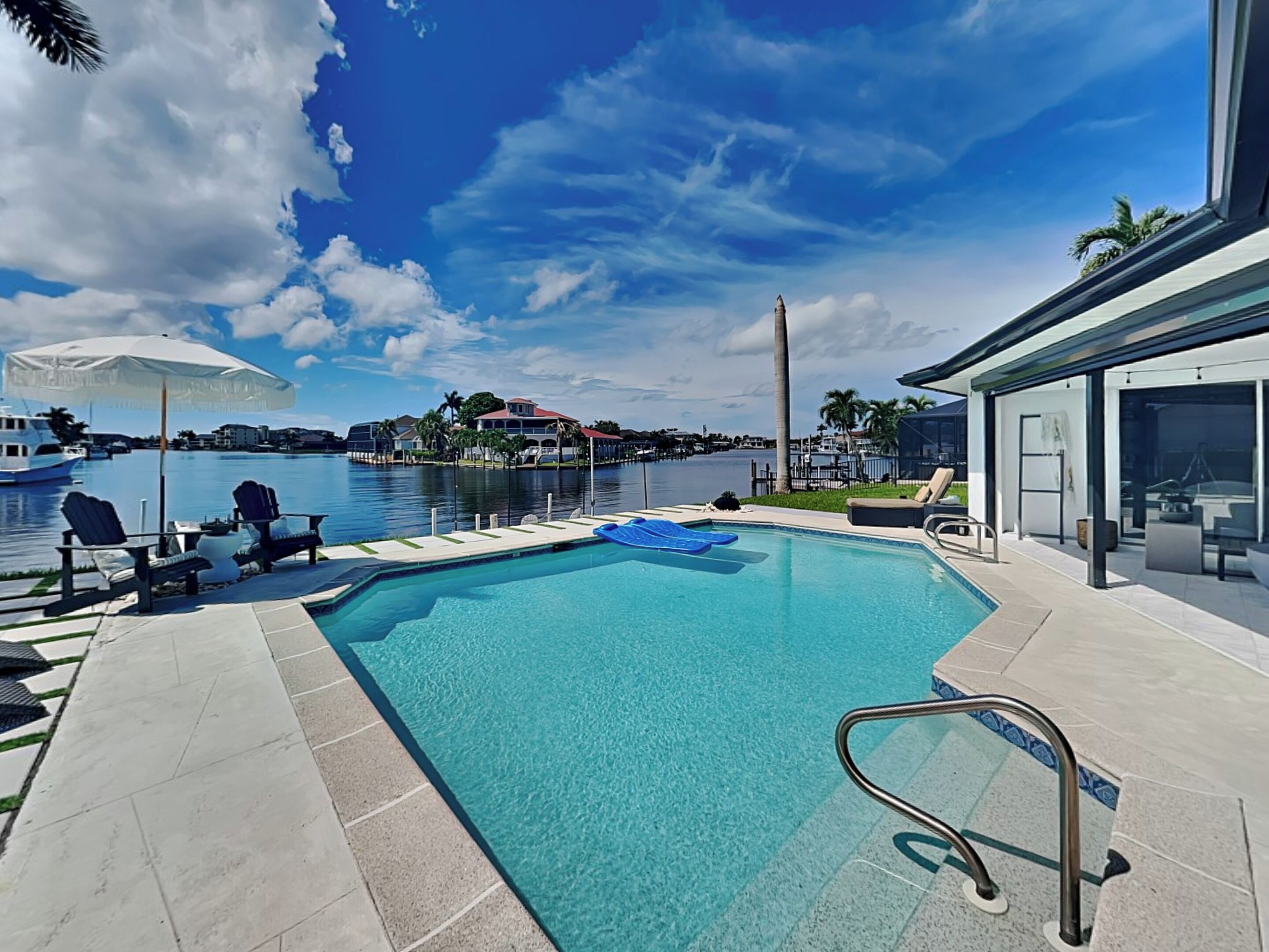 House (3 Bedrooms) | Property amenity