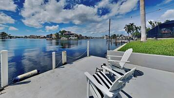 House (3 Bedrooms) | Property amenity