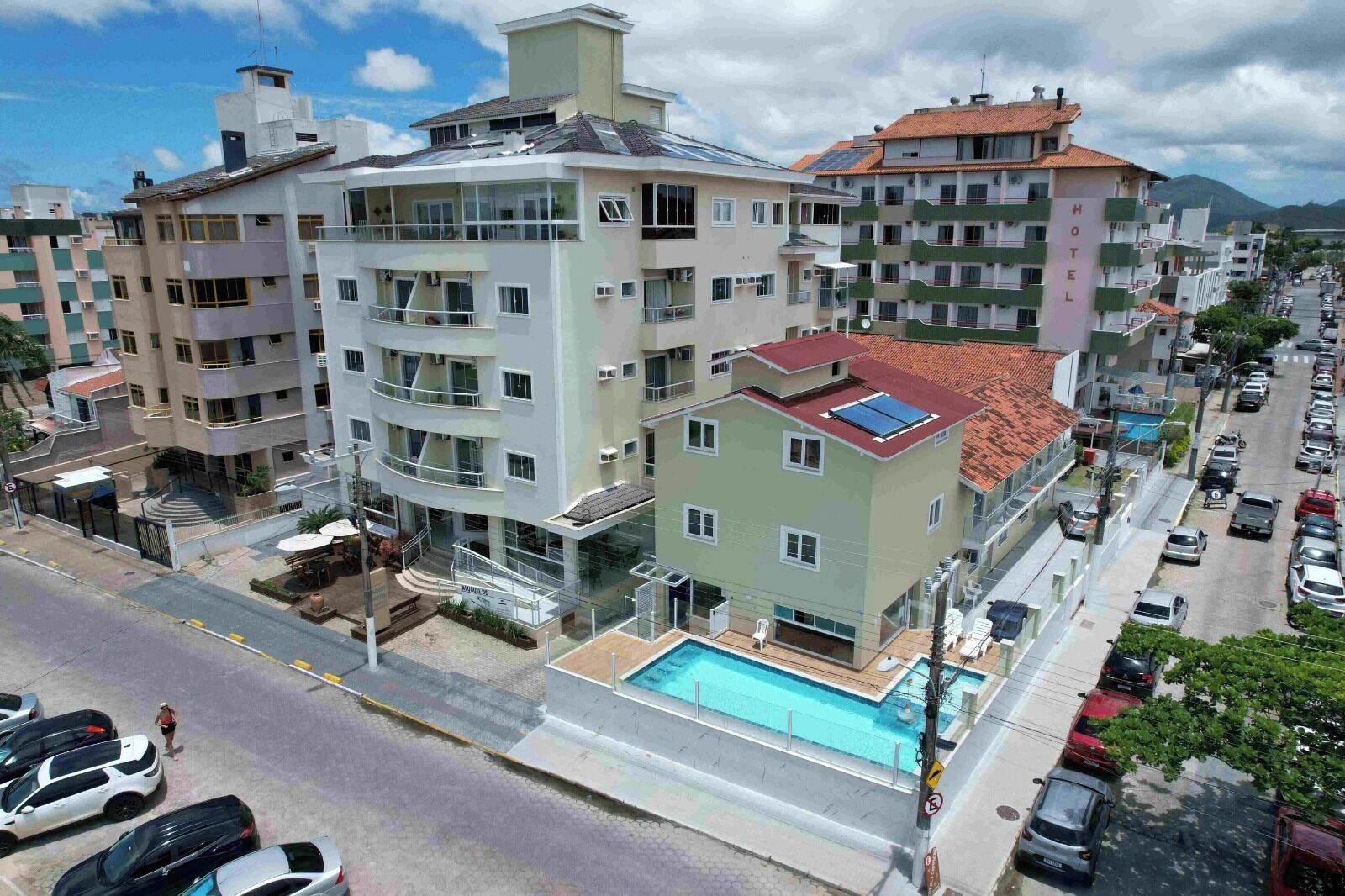 TV de tela plana 24 polegadas com canais digitais