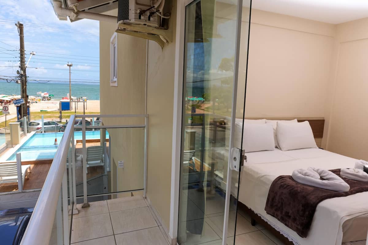 1 bedroom, iron/ironing board, WiFi (free), bed sheets
