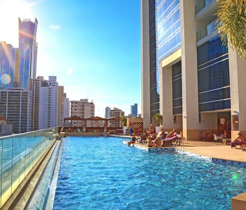 Apartaestudio Moderno en Excelente Ubicacion Gratis Desayuno, Piscina, Gym