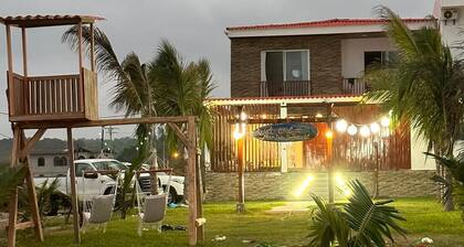 Montañita House Frente al mar