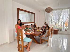 Dining - Montañita House Frente al mar (Montañita)