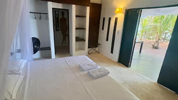 Ameublement personnalisé, Wi-Fi gratuit, draps fournis