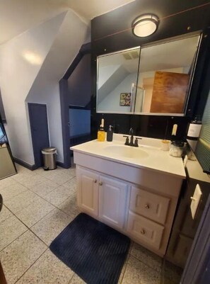 Såpe, sjampo og toalettpapir