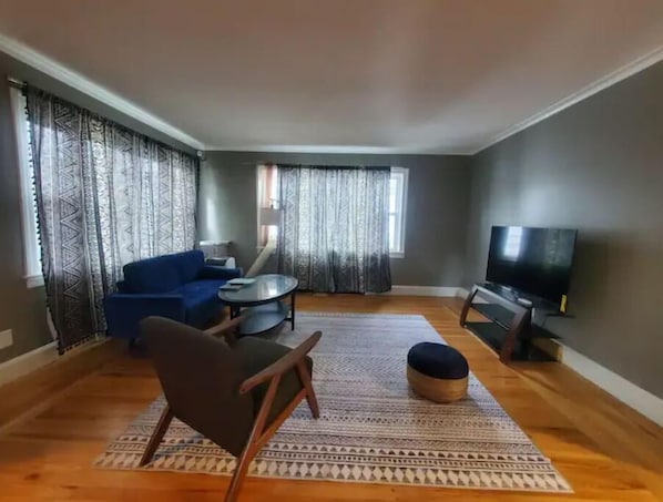 Living area - Furnished rooms for rent (Providence)