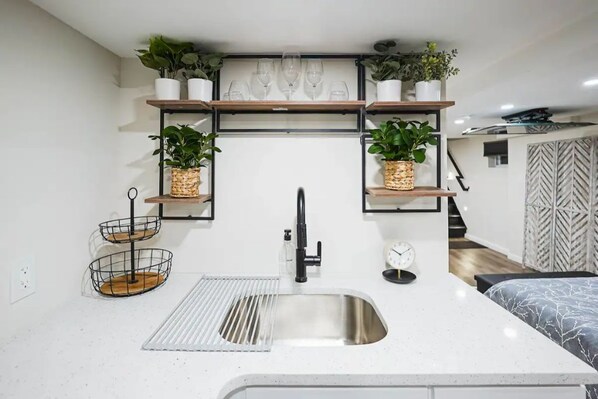 Interior - Chic Studio in Prime Location! (Queens)