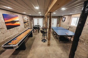 Spielezimmer