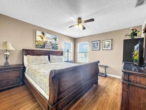 7 Schlafzimmer, Bügeleisen/Bügelbrett, Reisekinderbett, WLAN
