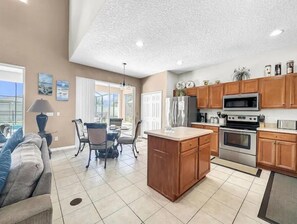 Interior - Beautiful Solana Villa (Davenport)