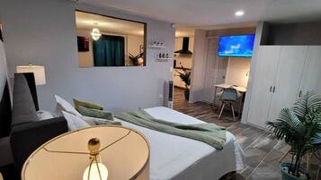 1 bedroom, iron/ironing board, WiFi, bed sheets