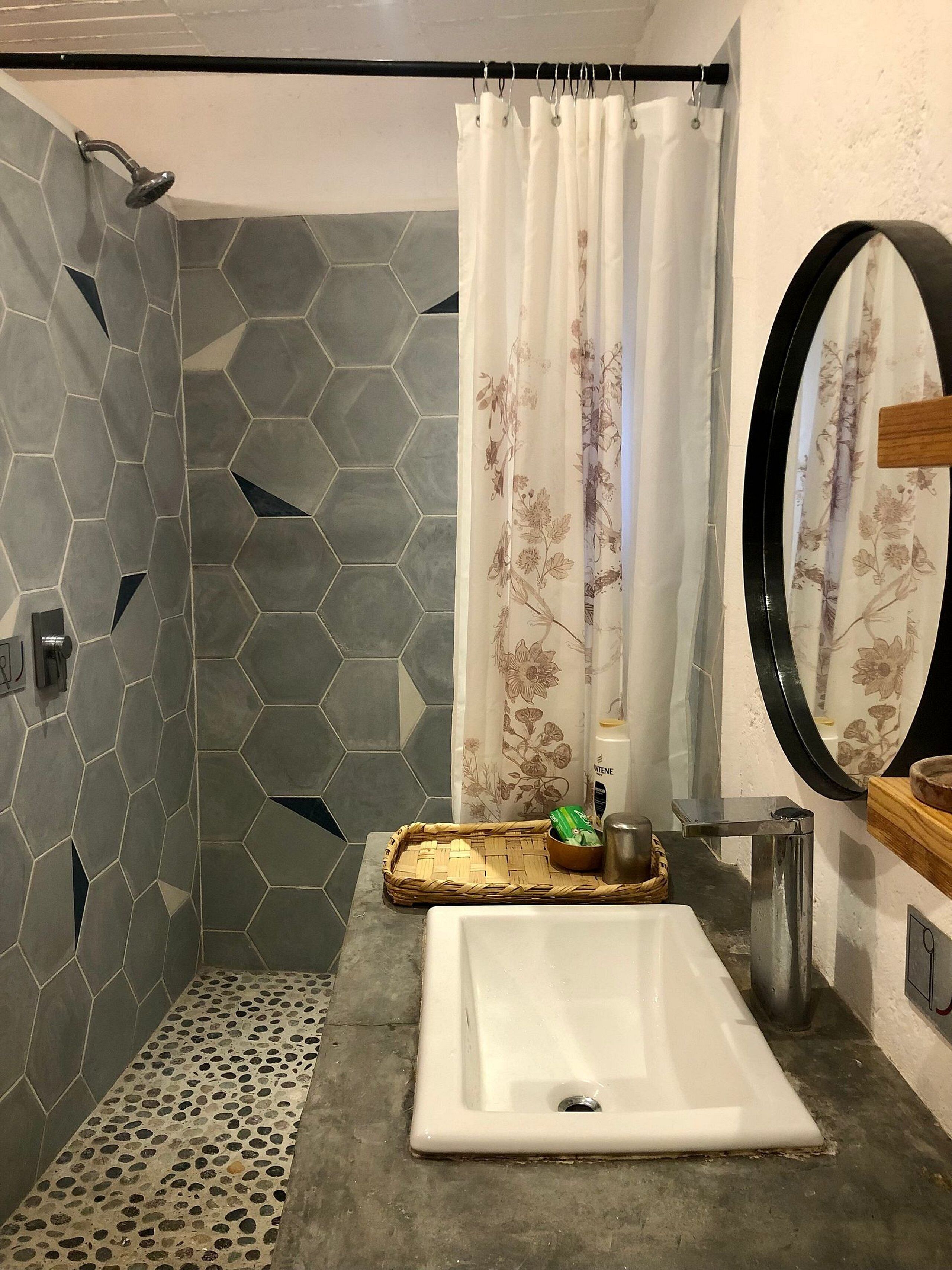Apartment | Bathroom
