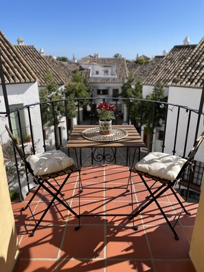 Outdoor dining - Charming tower house with amazing sea views (Marbella)