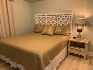 3 habitaciones, escritorio, tabla de planchar con plancha y wifi 