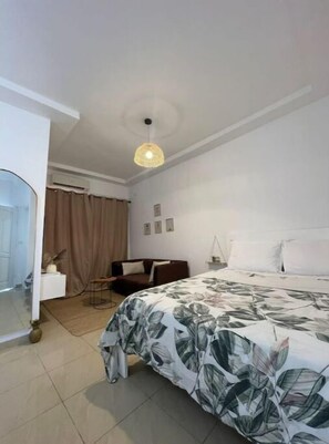 1 habitación y ropa de cama 